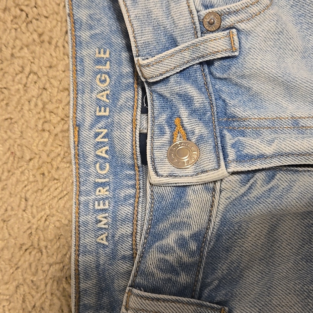 American Eagle Light Blue Straight Leg Jeans Size 4 - Picture 2 of 5
